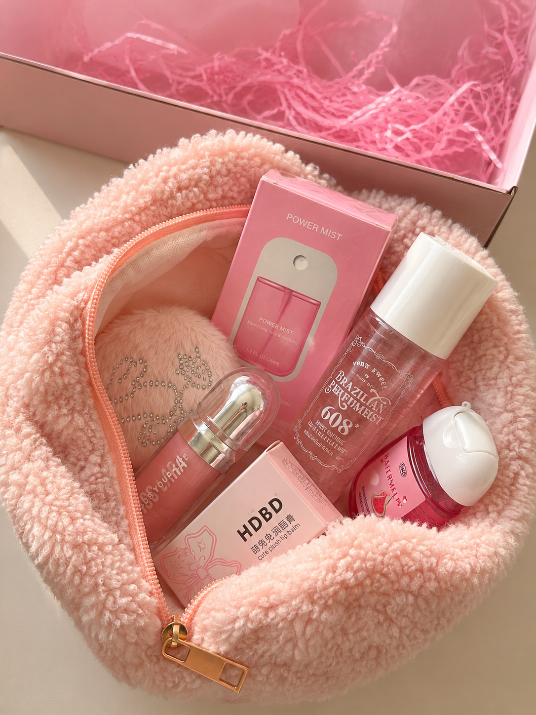 Secret beauty pouch